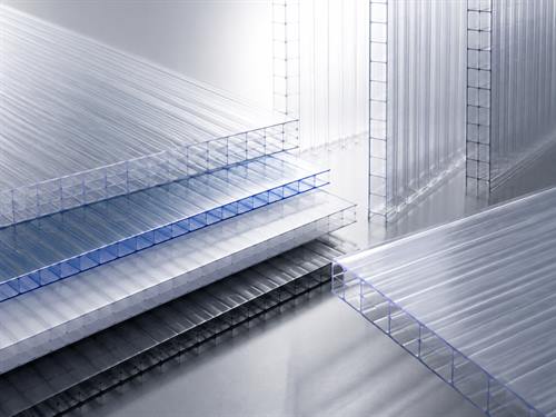 Clear multiwall polycarbonate sheets showing the cell structure